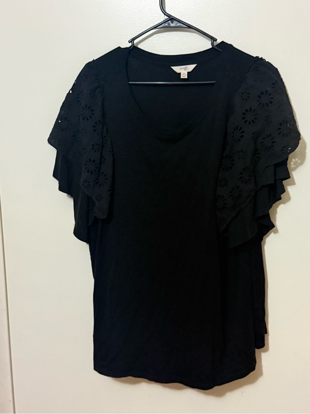 Terra & Sky Black Eyelet Flutter Sleeve Tee